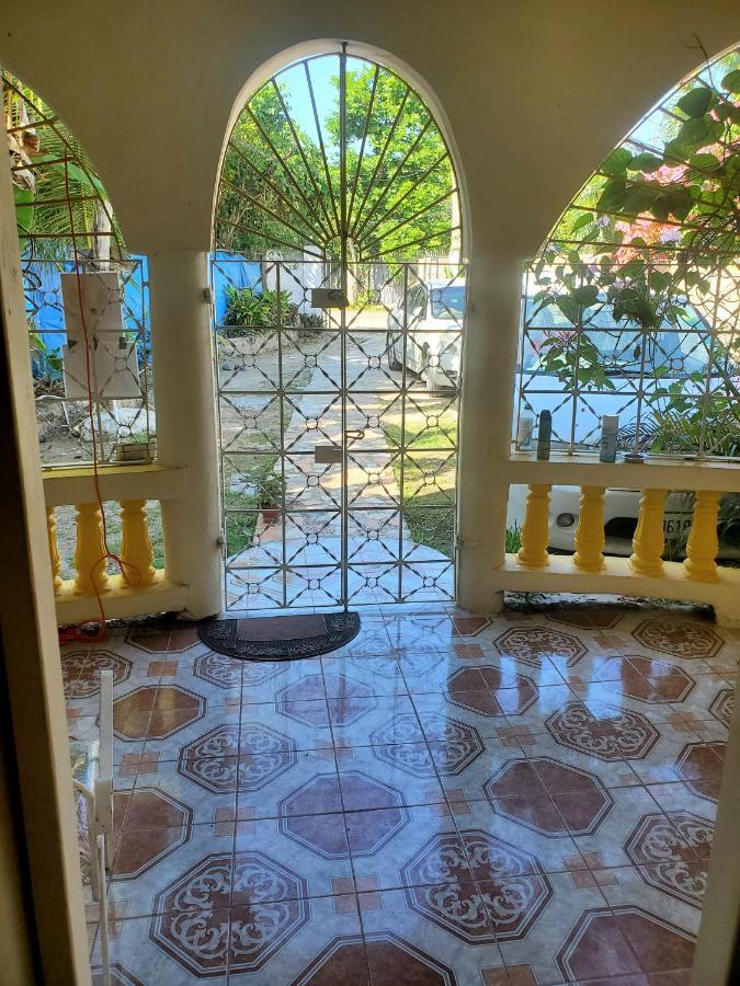 Fay Guest House Negril Exteriér fotografie